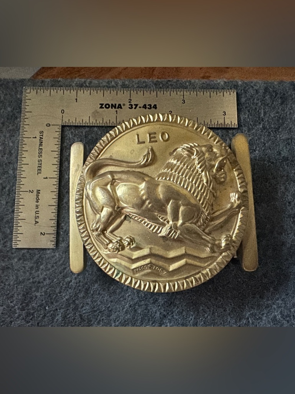 RARE 1967 MACO Medallic Art Co, Leo Zodiac Belt Buckle - Gold Tone